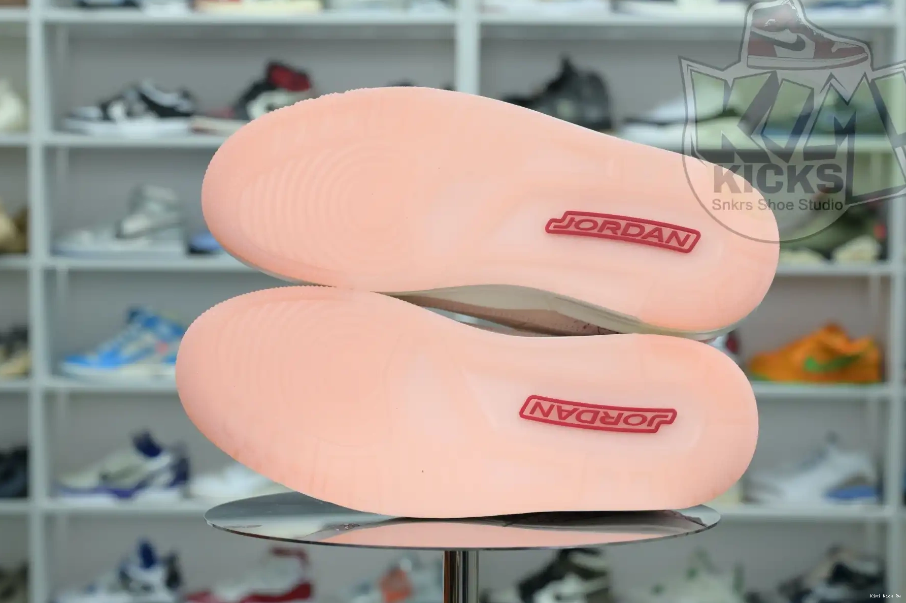Jordan Day Air Kimikick Jordan Valentine's 3 0628